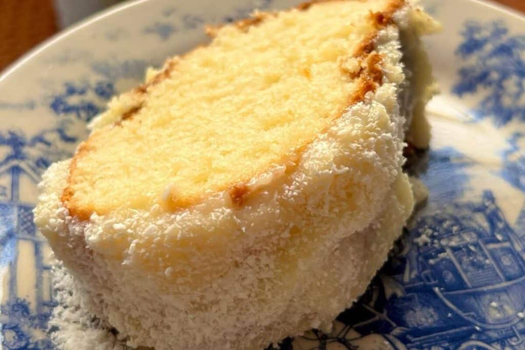 bolo gelado com creme de coco