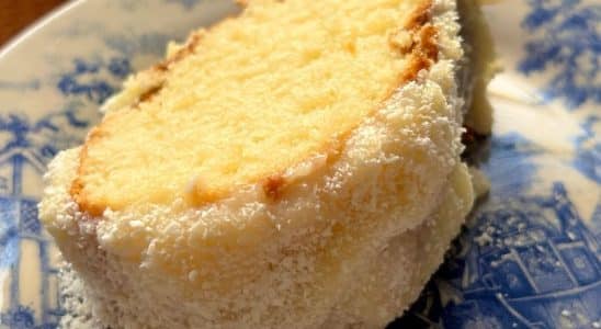 bolo gelado com creme de coco