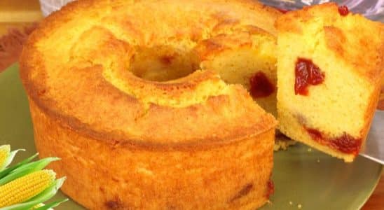 bolo de milho com goiabada