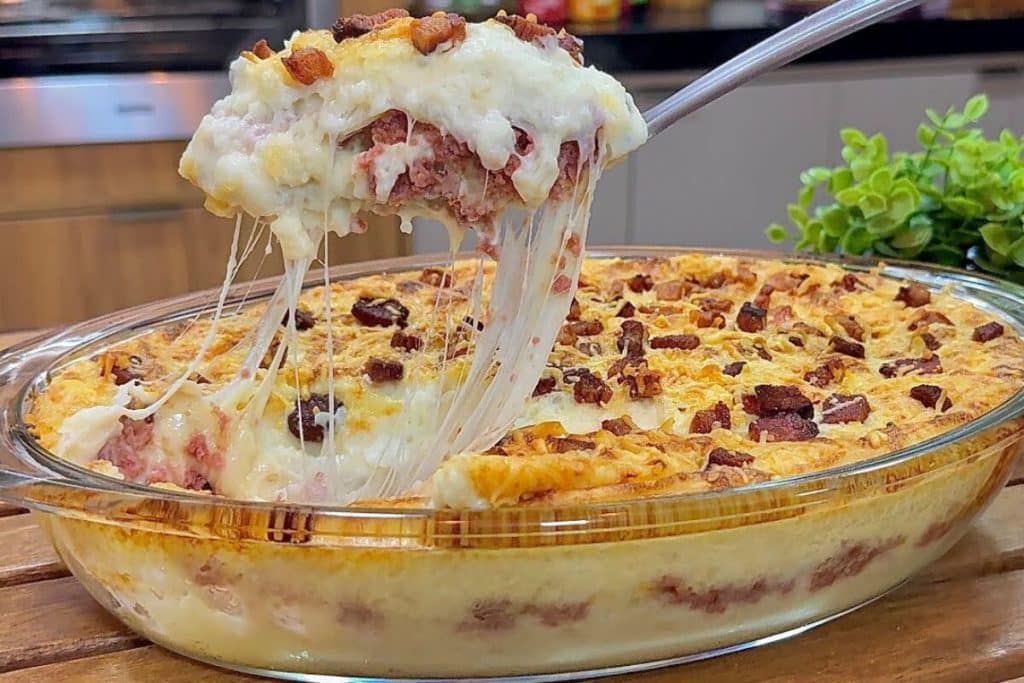 escondidinho de calabresa