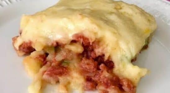 escondidinho de calabresa