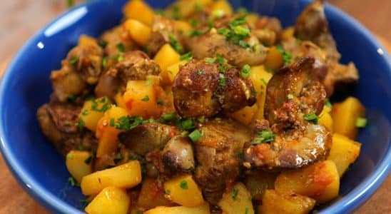 figado de galinha com batata