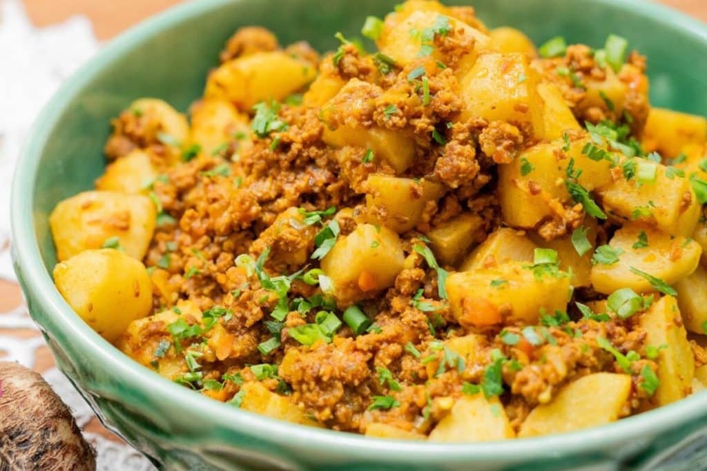 inhame com carne moída