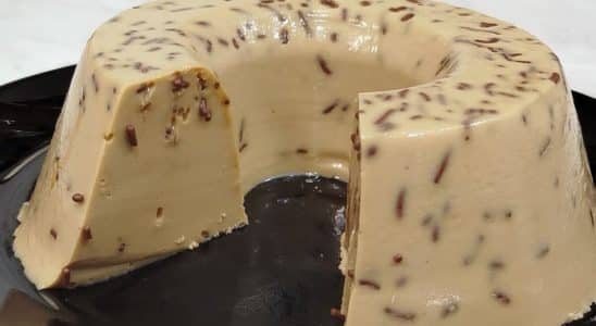 mousse de café com chocolate