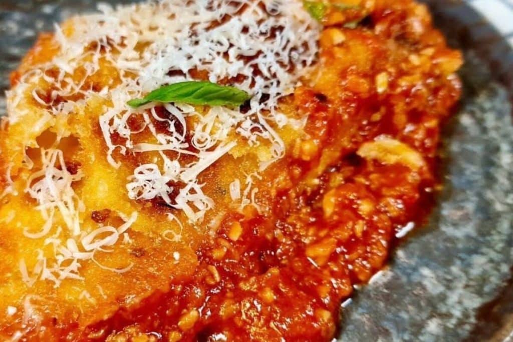 parmegiana de frango na frigideira