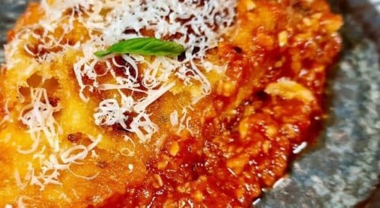 parmegiana de frango na frigideira
