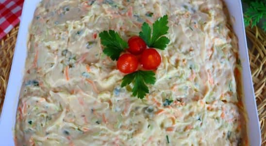 salada de repolho cremosa