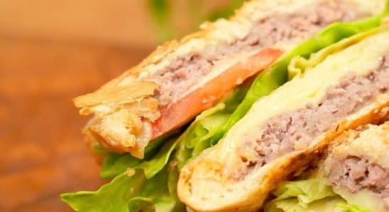 sanduíche de carne moída