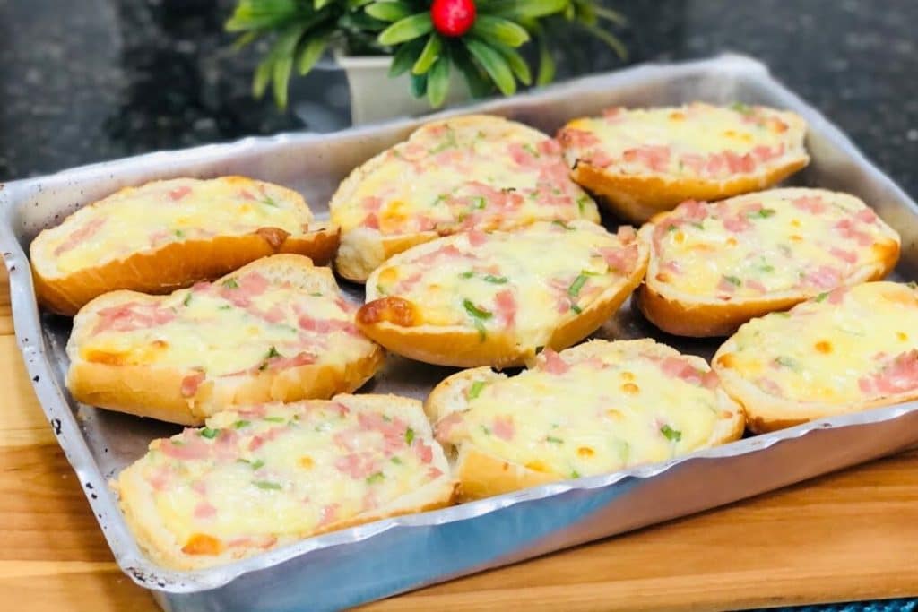 lanche com pão amanhecido