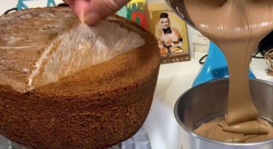 massa para bolo recheado