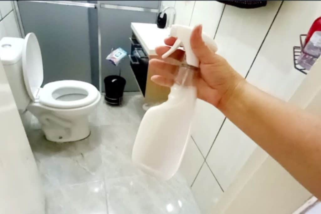 misturinha para limpar banheiro