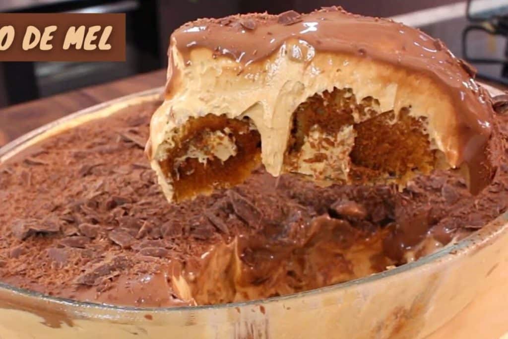 pão de mel na travessa