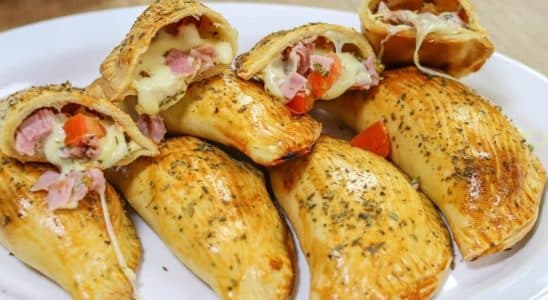 pastel assado de pizza