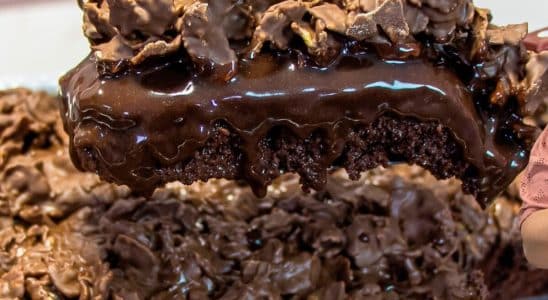 bolo de chocolate crocante