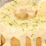 bolo de limão com cobertura