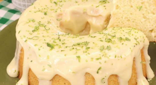 bolo de limão com cobertura