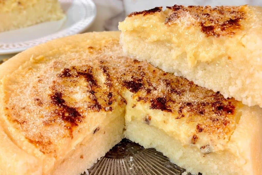 bolo de tapioca com beijinho