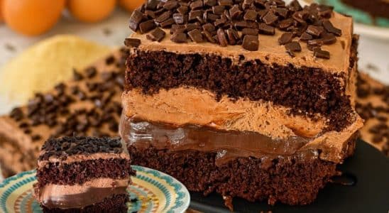 bolo gelado de chocolate