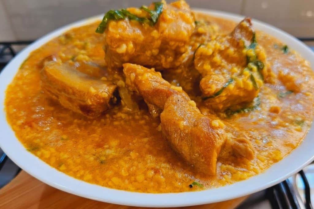 canjiquinha mineira com costelinha