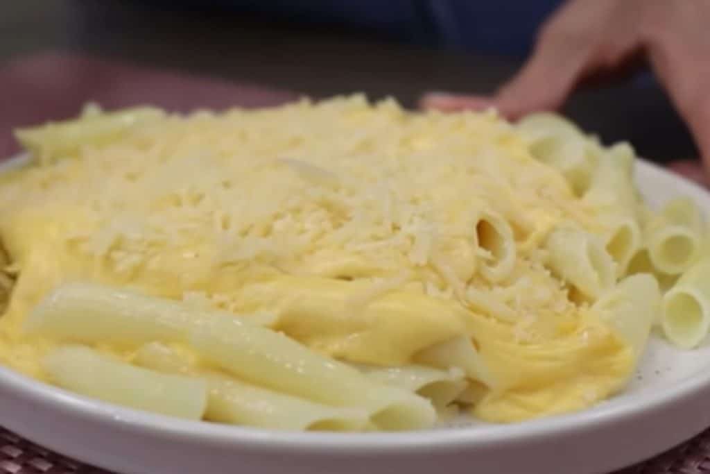 macarrão mac and cheese