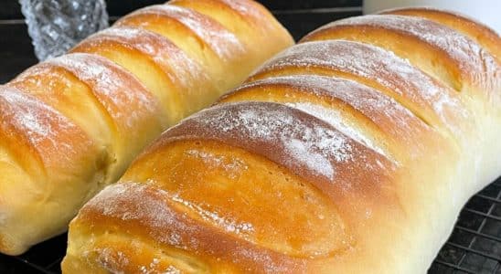 pão caseiro com iogurte