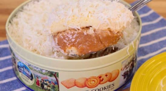 bolo de coco na lata