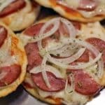 mini pizza de frigideira