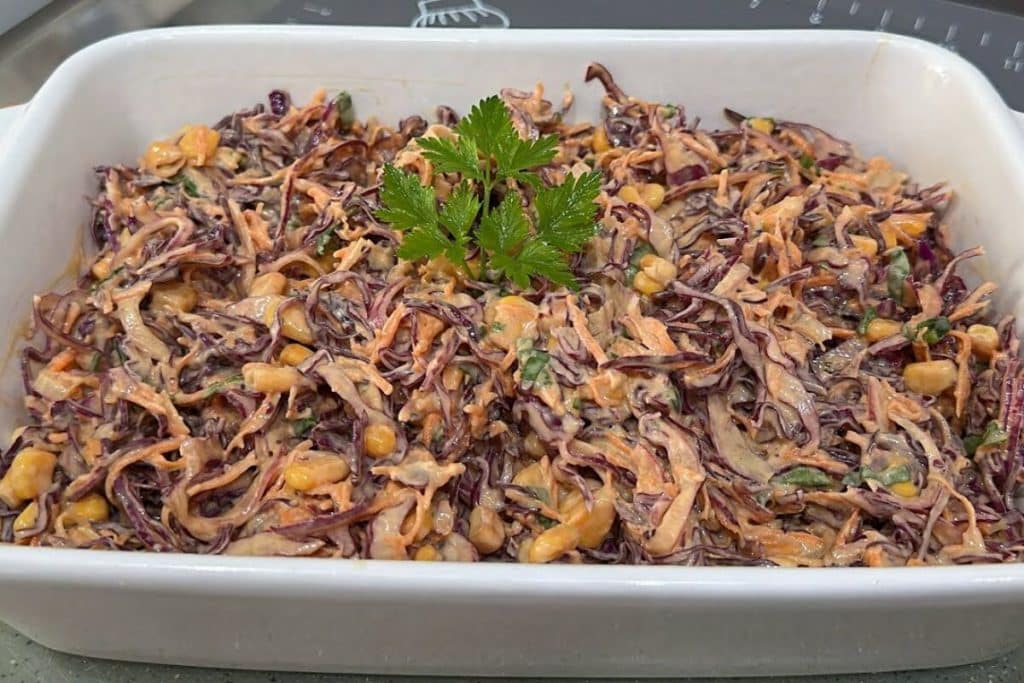 salada de repolho cremosa