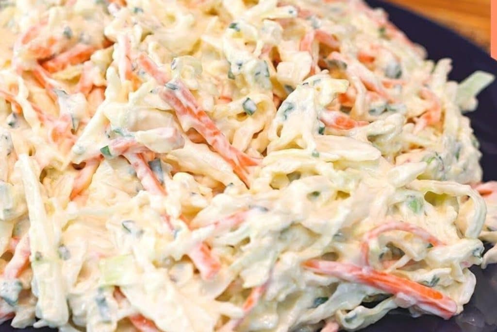 salada de repolho cremosa