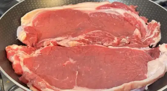Bife macio e suculento: o segredo para nunca mais errar o ponto e servir uma carne perfeita. 2 bife macio e suculento