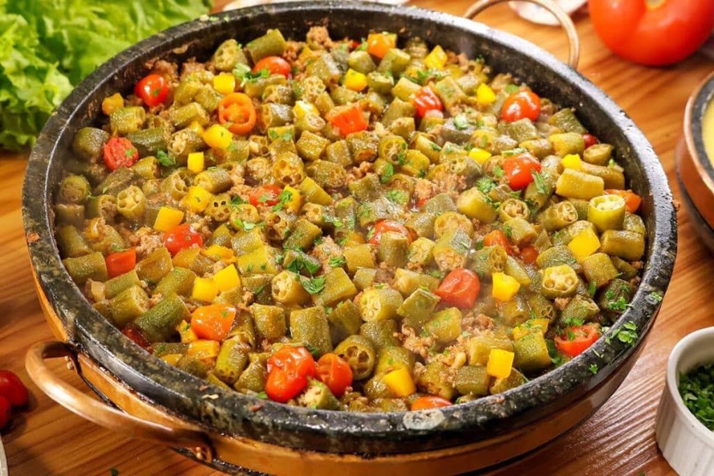 carne moída com quiabo