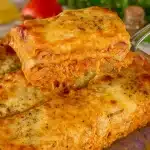 Lasanha de frango cremosa: aprenda do zero a fazer o prato mais gostoso e cremoso para servir no seu almoço de Natal. 1 lasanha de frango cremosa