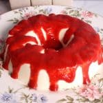 panna cotta com morango