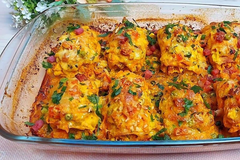 Peito de frango recheado no forno que fica delicioso para servir no jantar em família 106 peito de frango recheado