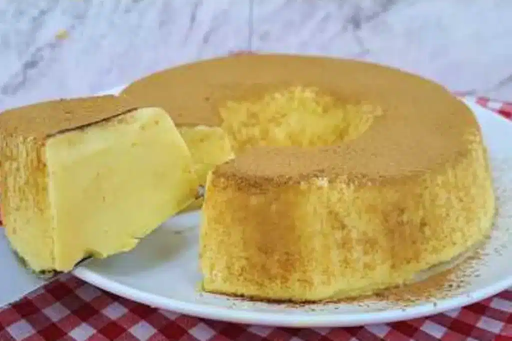 Curau de corte feito com milho de latinha super cremoso para servir como sobremesa na sua ceia de Natal 4 curau de corte