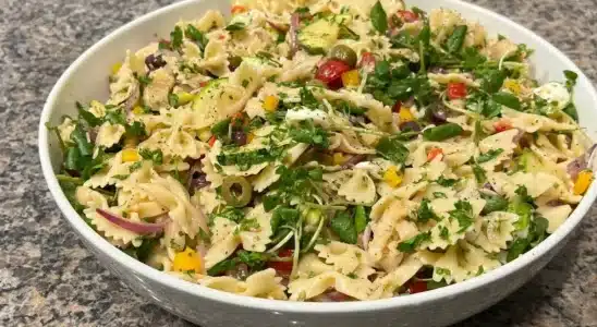 Farfalle com bacalhau: a receita de massa sofisticada e saborosa para brilhar no seu almoço de Natal ou Ano Novo 1 farfalle com bacalhau