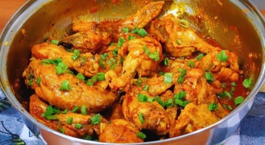 frango ensopado com molho