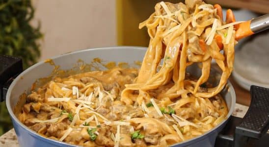 macarronada com isca de carne