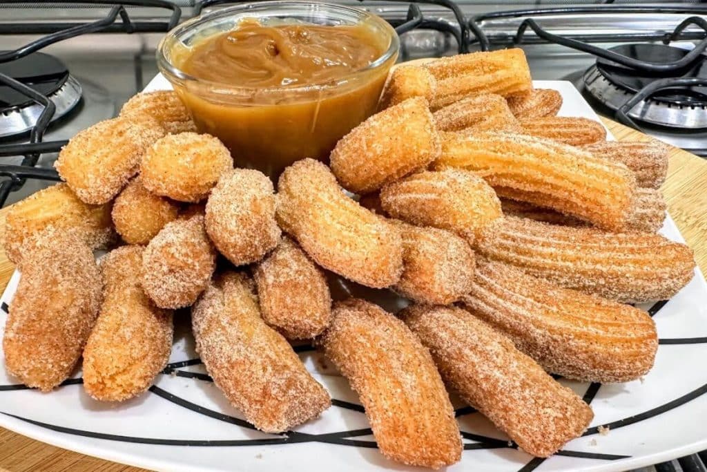 Churros caseiro: veja como fazer essa delícia de um jeito muito fácil e sem segredos 58 churros caseiro