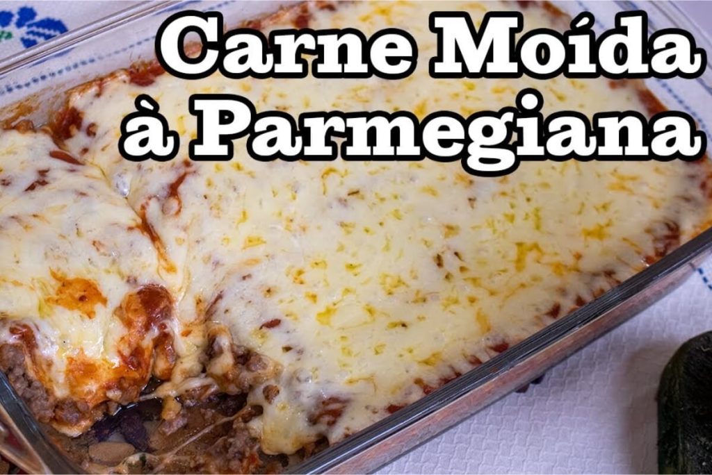 Receita de carne à parmegiana feita com carne moída na travessa para um almoço prático e delicioso 4 Carne à Parmegiana