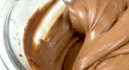 Creme suflé de chocolate: como fazer a sobremesa mais cremosa do mundo usando apenas 4 ingredientes que você tem em casa 2 creme suflé de chocolate