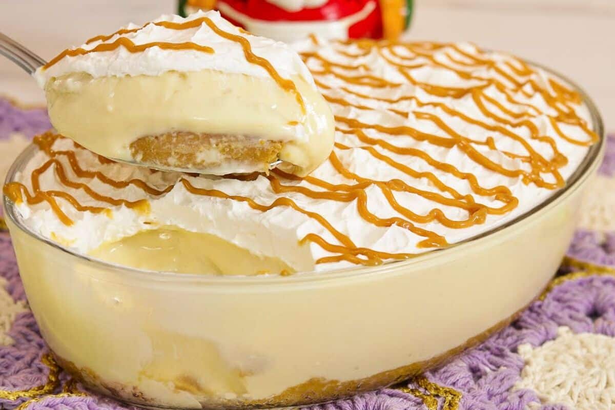 Torta cremosa de abacaxi na travessa para uma sobremesa irresistível e refrescante 31 torta cremosa de abacaxi