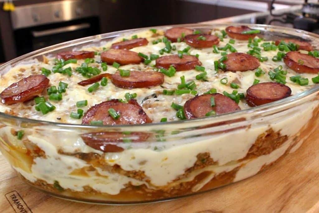 Batata recheada de forno gratinada e suculenta para servir como um acompanhamento irresistível ou prato principal 77 batata recheada de forno