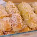 Pãozinho de leite condensado com coco e recheio de queijo, a combinação perfeita de doce e salgado 3 pãozinho de leite condensado