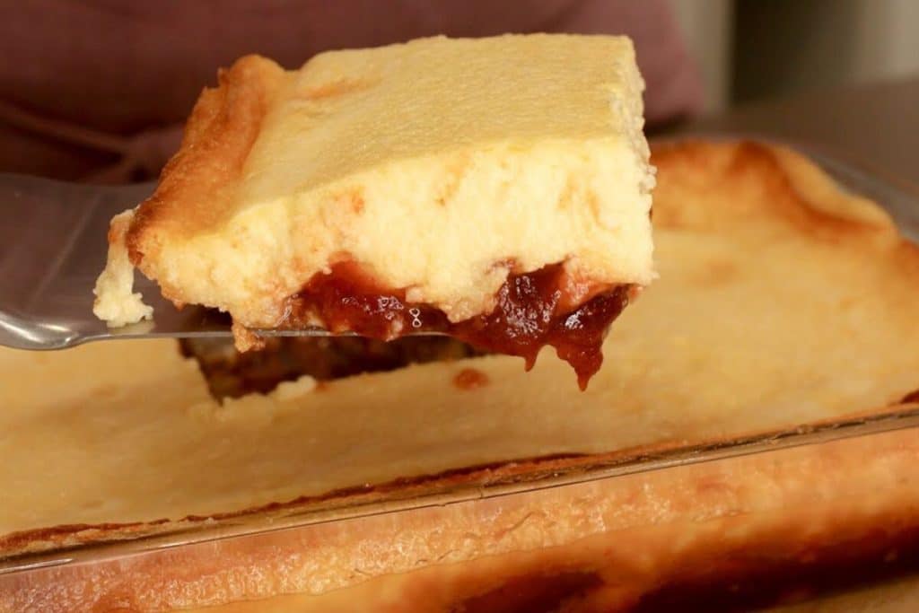 Sobremesa Romeu e Julieta: aquela combinação clássica de queijo com goiabada em uma versão cremosa que derrete na boca 24 Sobremesa Romeu e Julieta