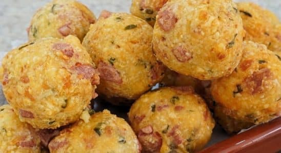 Bolinho de batata frito