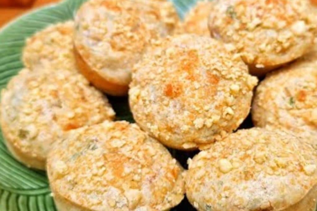 Bolinho salgado assado