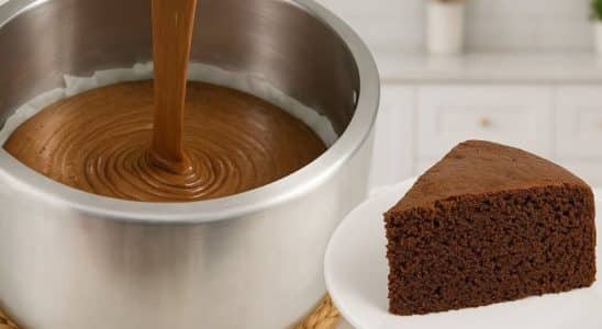 Bolo de chocolate na panela de pressão