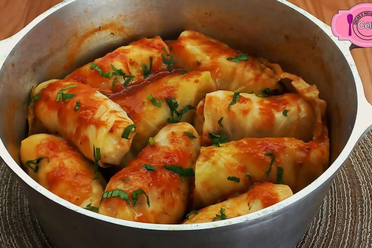 Charuto de repolho, um prato clássico de um jeito muito simples que fica super saboroso 41 Charuto de repolho