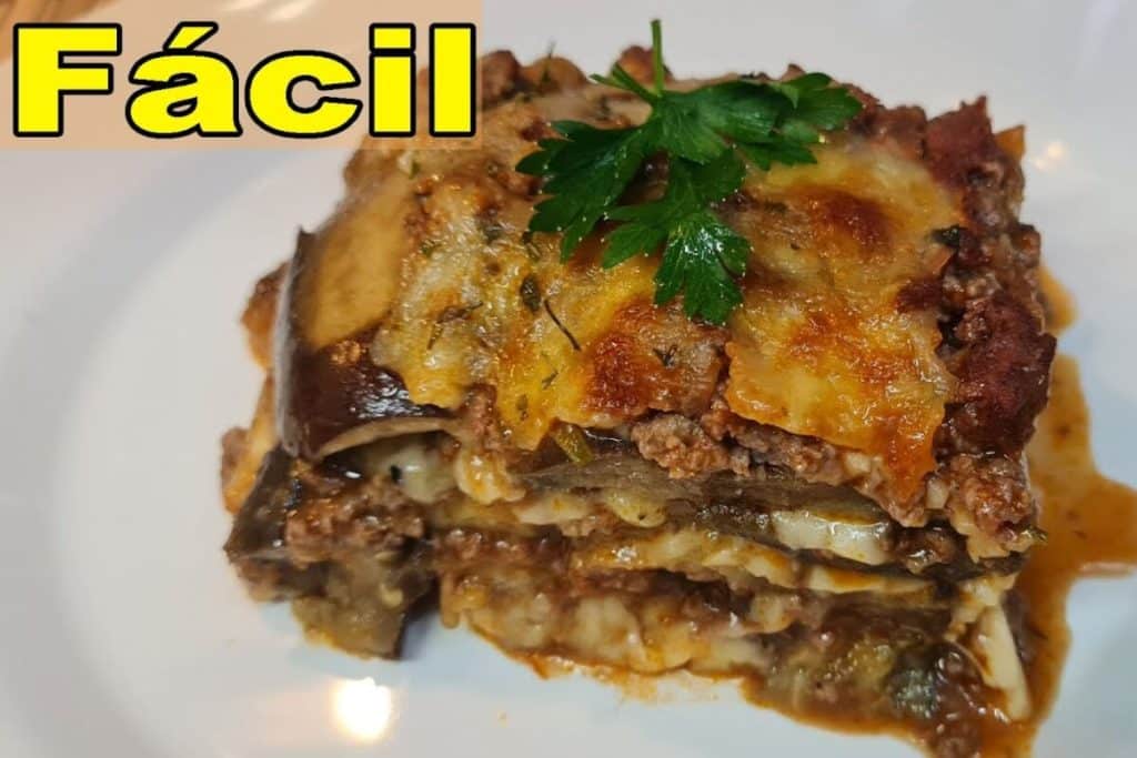 Lasanha de berinjela a bolonhesa com muito queijo e um molho encorpado, perfeita para o almoço de domingo 68 Lasanha de berinjela a bolonhesa